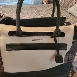 London fog purse